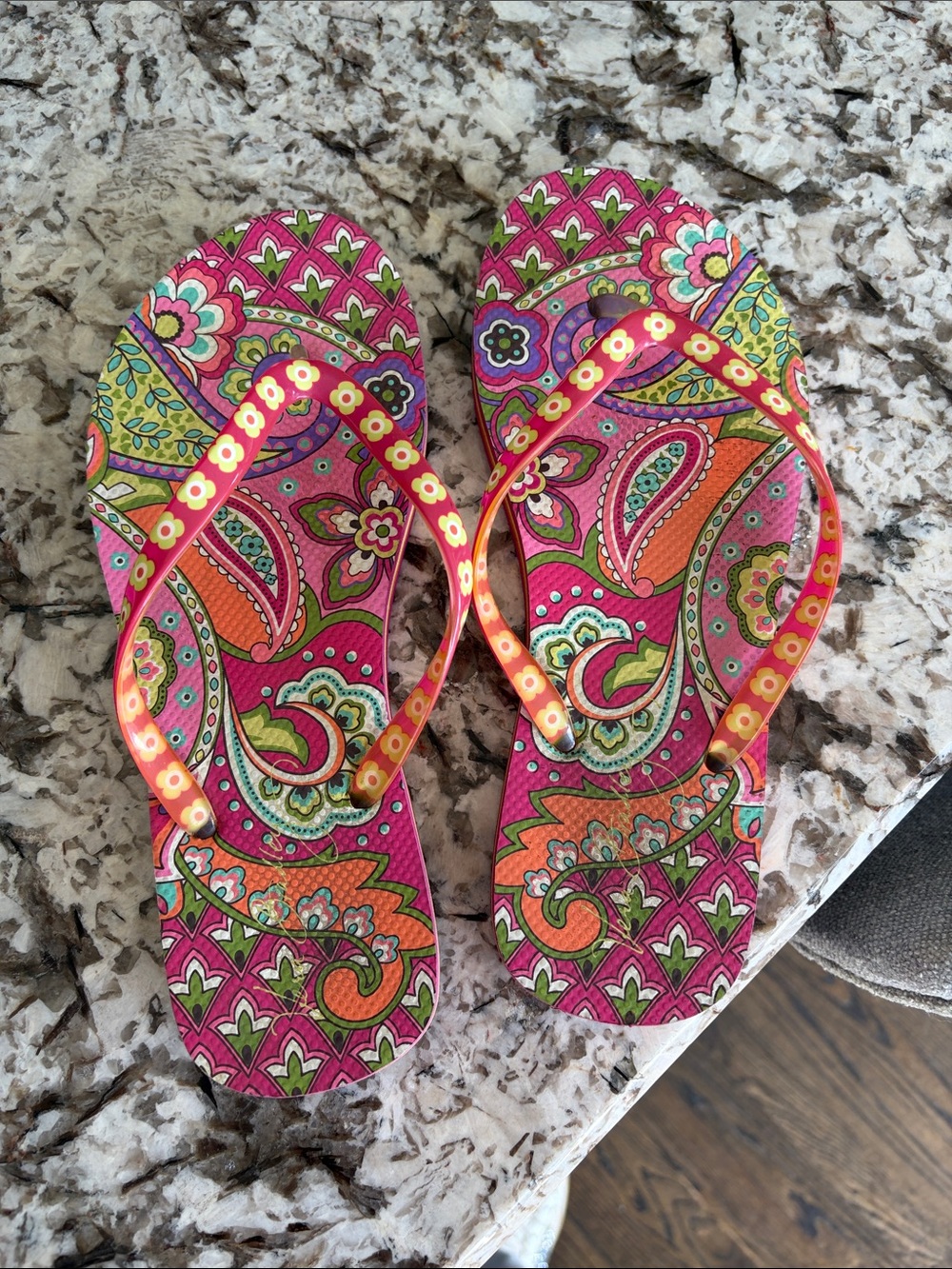 Vera Bradley Flip Flops size 7-8